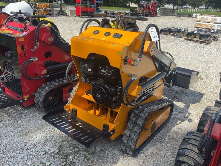 sl360t-tracked-skid-steer-loader-image-3