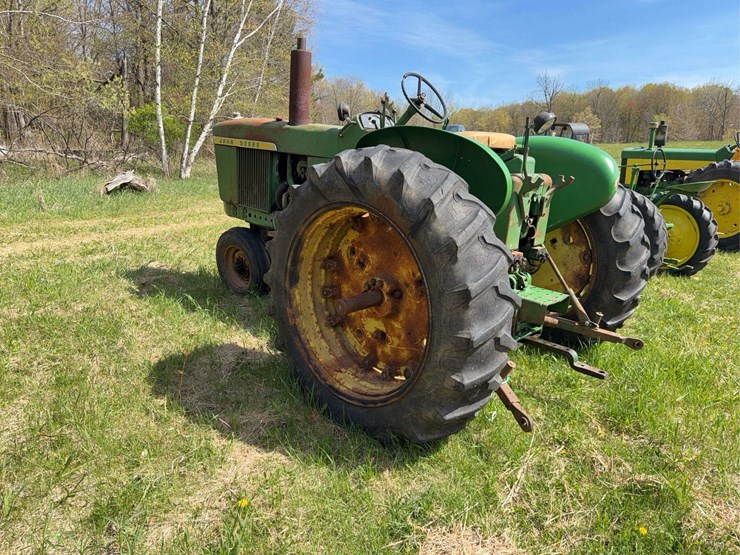 john-deere-3020-image-6