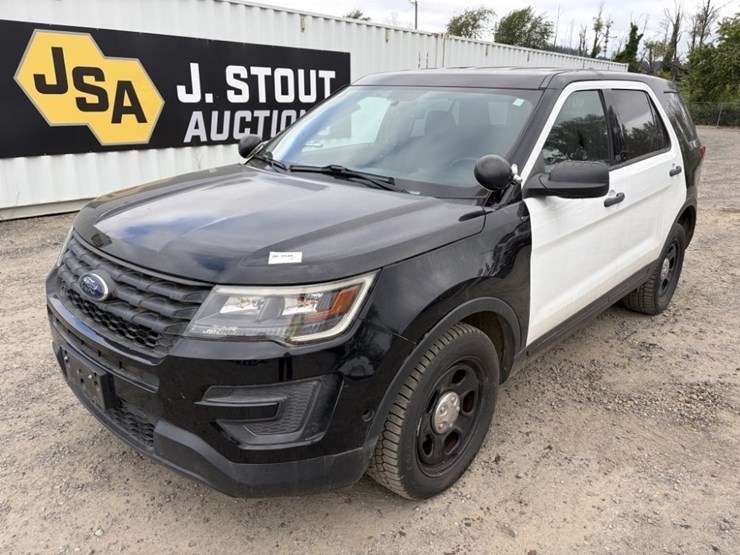 2017-ford-explorer-image-1