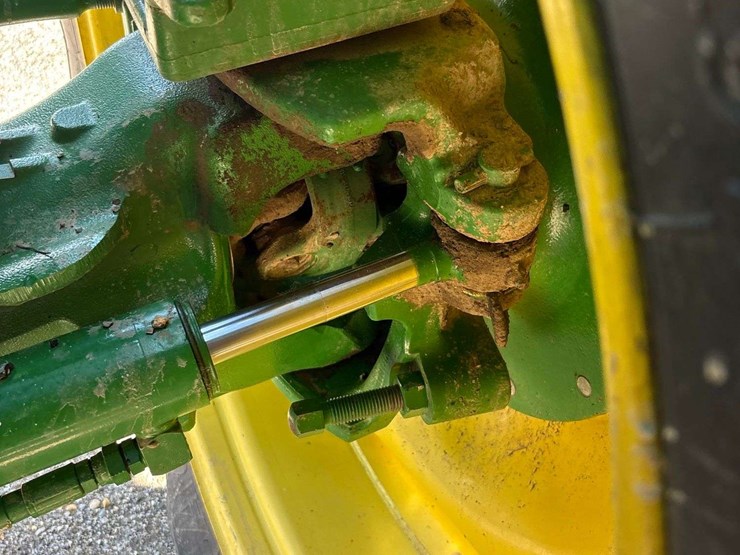 2012-john-deere-7230r-image-61