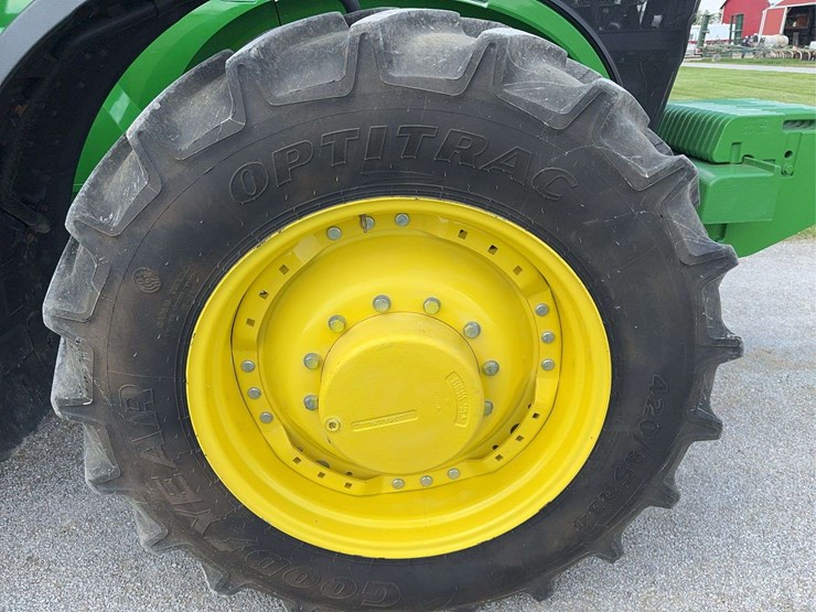 2012-john-deere-7260r-image-43