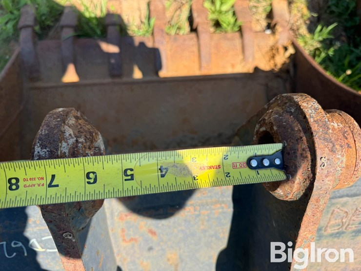 gannon-36”-backhoe-bucket-image-17