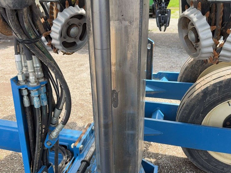 2013-kinze-3600-image-13