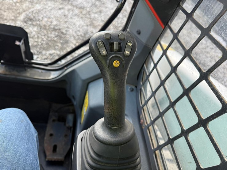 2022-bobcat-t66-image-22
