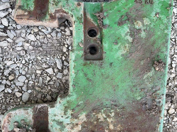 john-deere-r51680-weight---45-kg-image-1