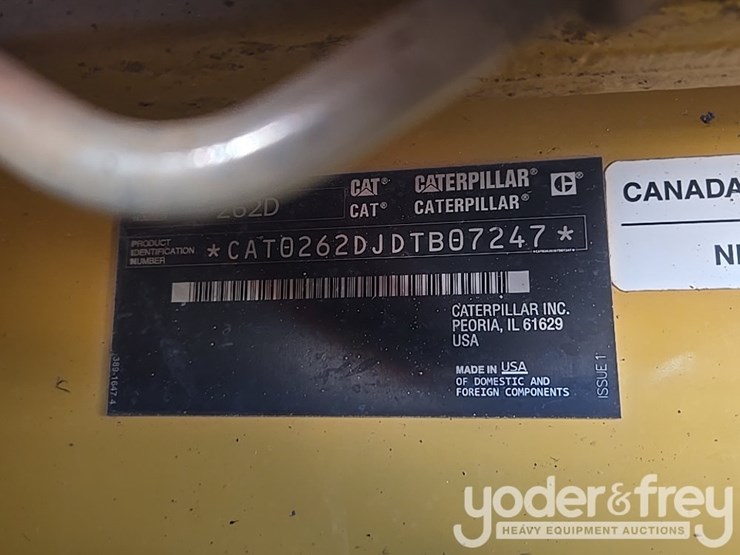 2017-caterpillar-262d-image-52