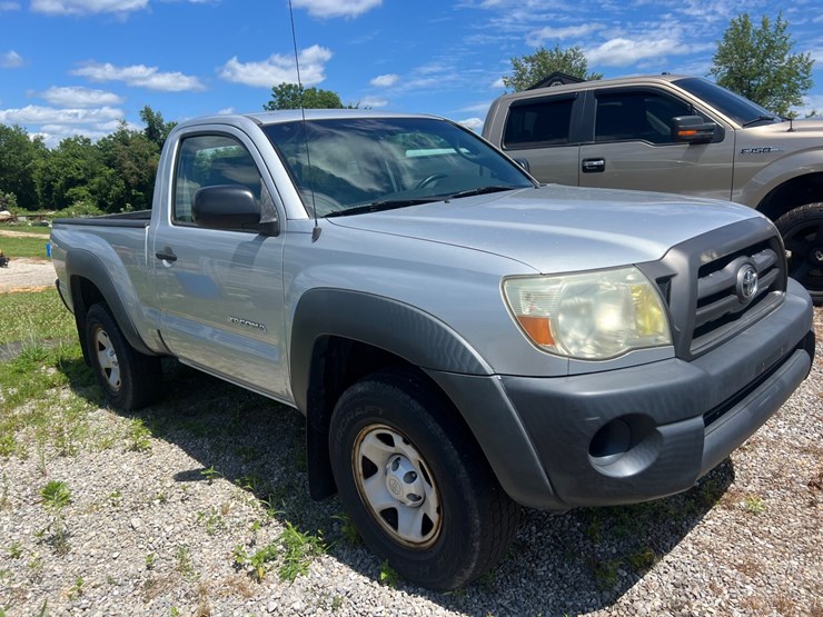 2009-toyota-tacoma-image-3
