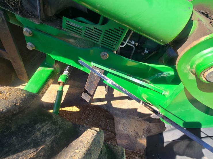 2010-john-deere-6115d-image-20