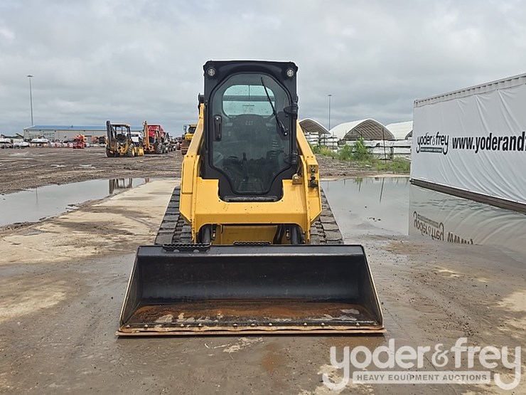 2022-caterpillar-259d3-image-8
