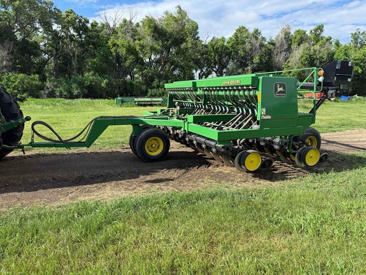 john-deere-750-image-2