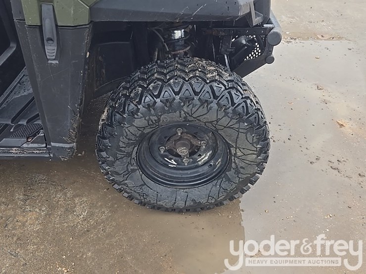 2019-polaris-ranger-crew-image-11