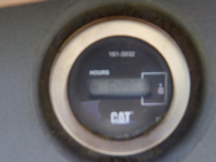 caterpillar-430d-image-37