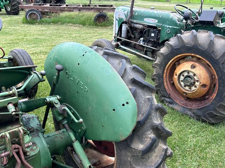 1958-oliver-550-image-8