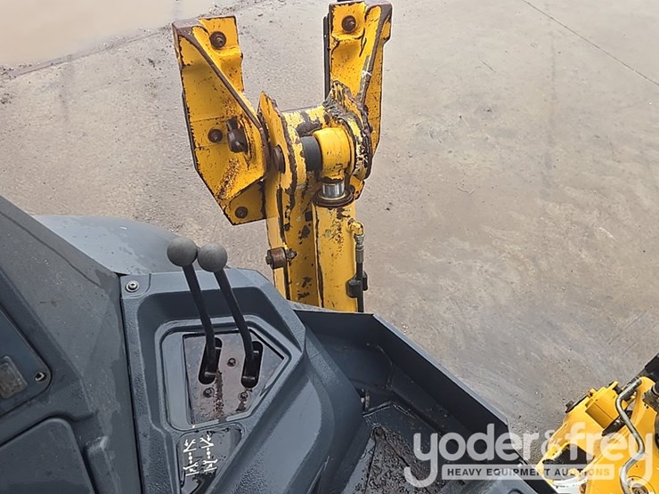 2014-deere-310k-ep-image-47