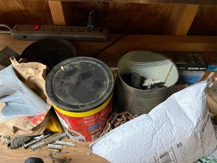 contents-of-shelves-&-hardware-image-5