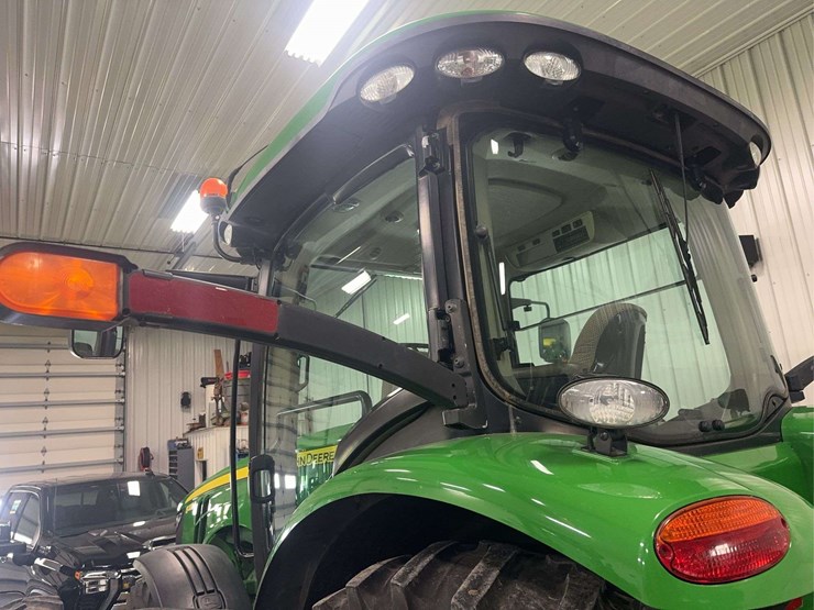 2013-john-deere-8285r-image-95