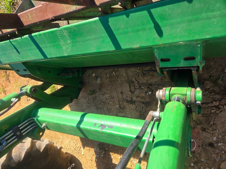 2010-john-deere-6115d-image-71