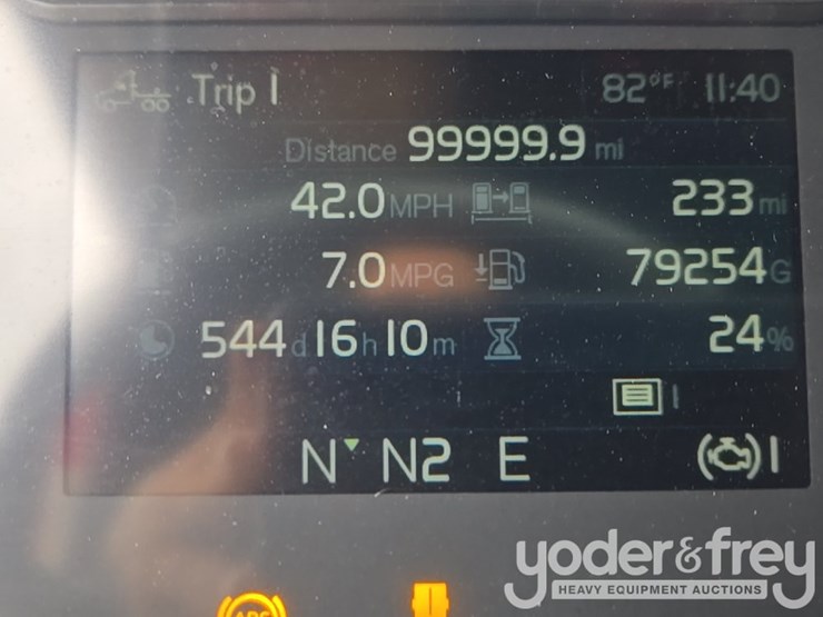 2019-volvo-vnl860-image-62