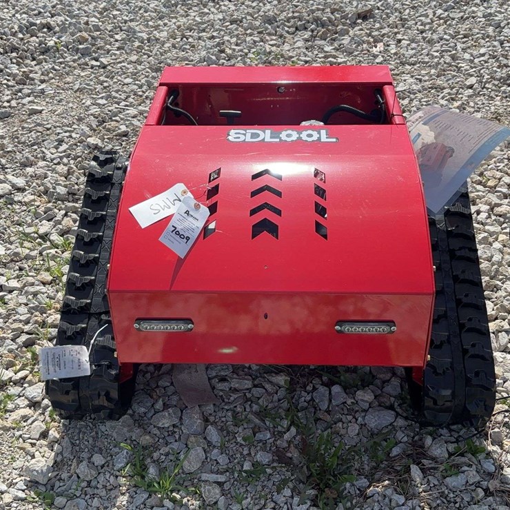 SDLOOL SL800 Remote Control Crawler Lawn Mower