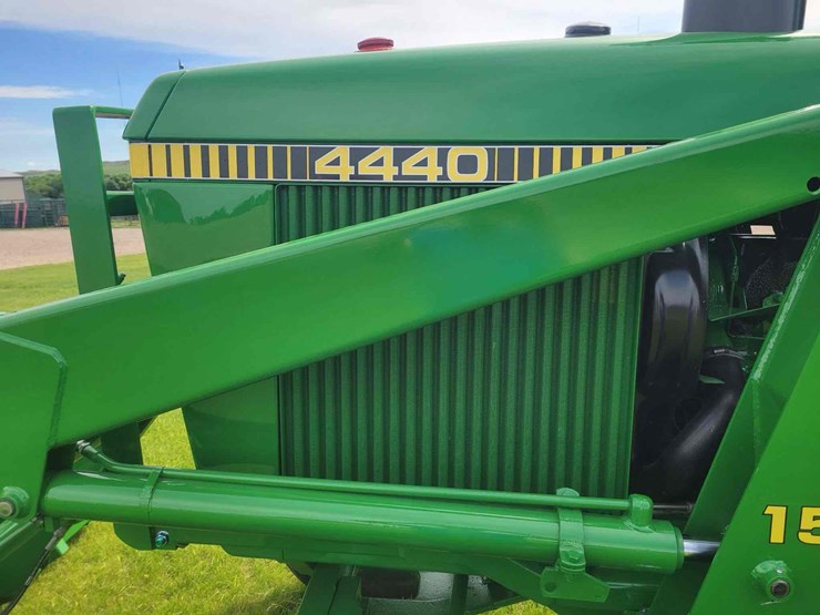 1982-john-deere-4440-image-29