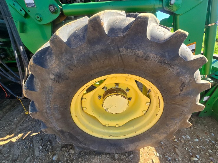 2010-john-deere-6115d-image-59