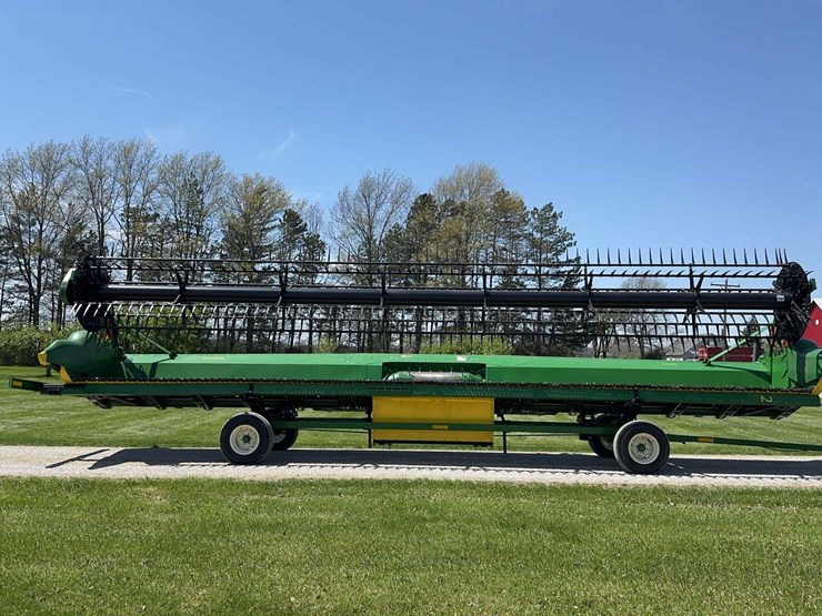 2018-john-deere-635fd-image-2