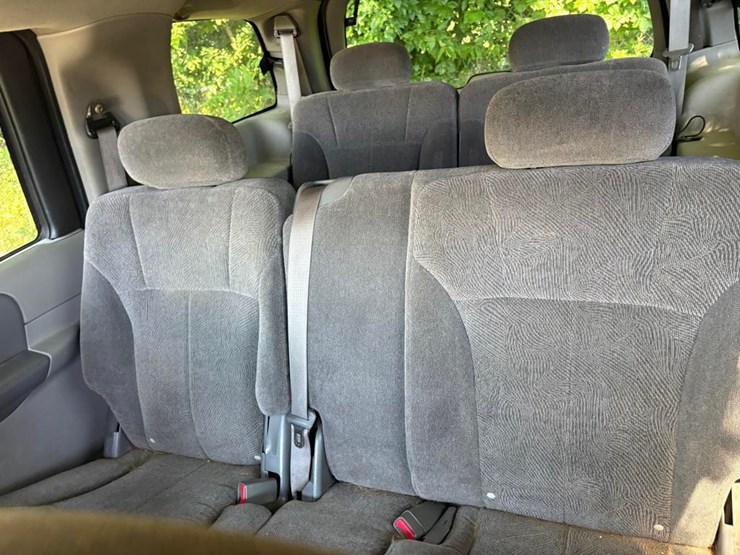 2004-chevrolet-blazer-image-9