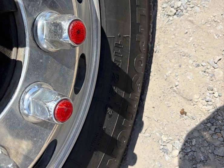 2017-ford-f750-image-11