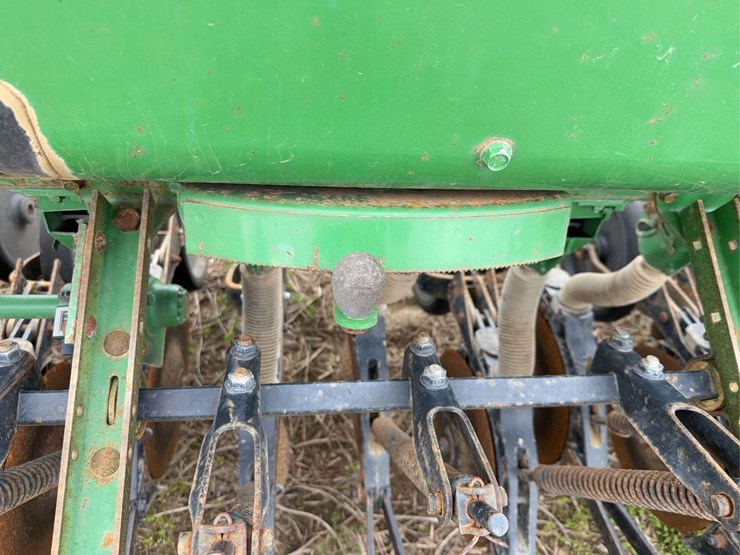 john-deere-8200-image-10
