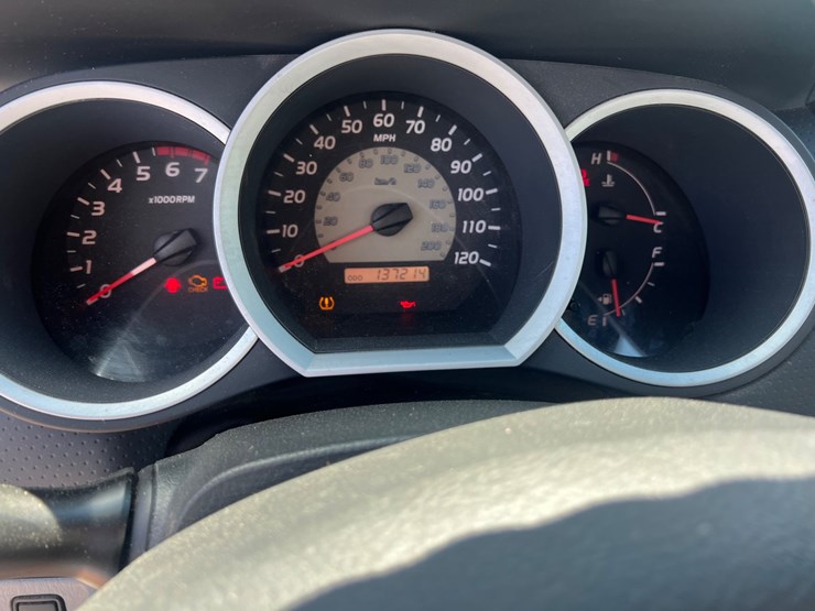 2009-toyota-tacoma-image-13