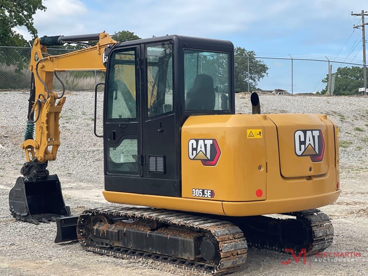 2021-caterpillar-305.5e2-image-1
