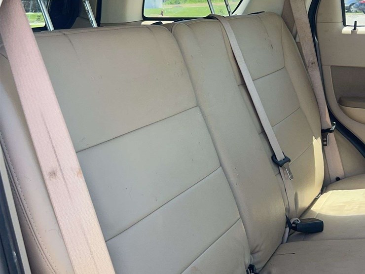 2012-ford-escape-image-60