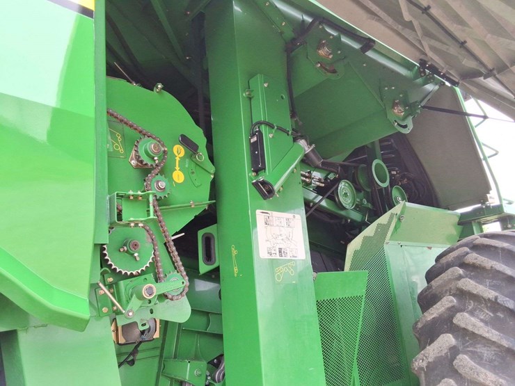 2014-john-deere-s680-image-40