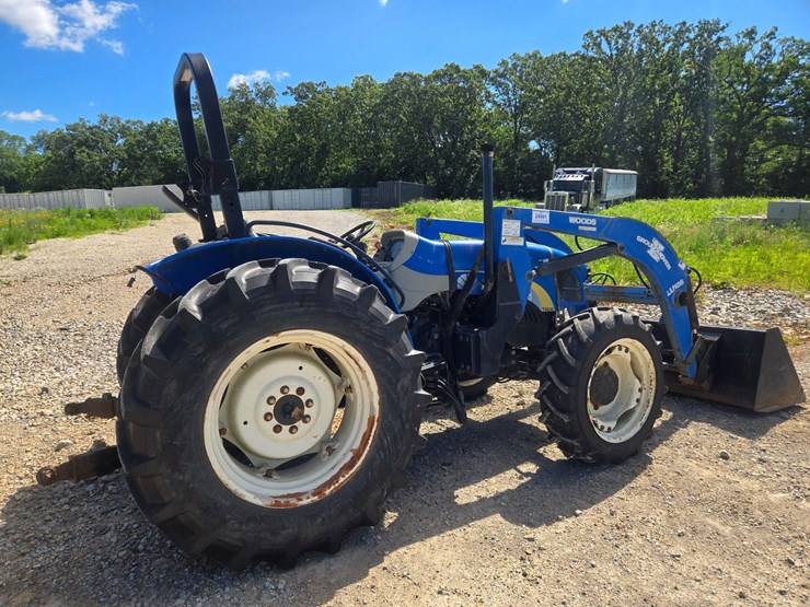 new-holland-t4030-image-10
