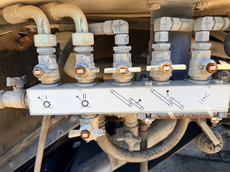 2011-wirtgen-w200-image-97