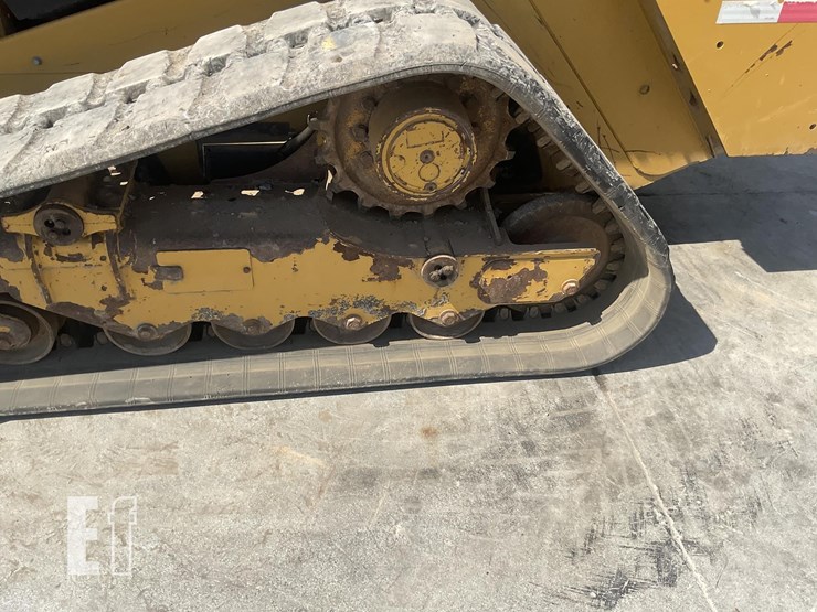 2019-caterpillar-279d-image-9