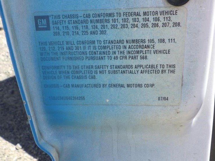 2004-chevrolet-3500-image-36
