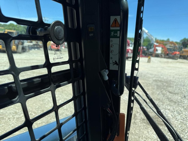 bobcat-s550-image-23