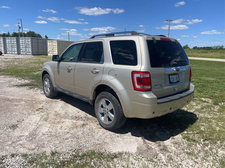 2012-ford-escape-image-3