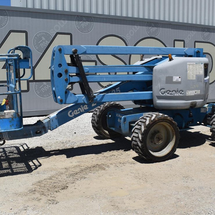 2011 GENIE Z45/25J