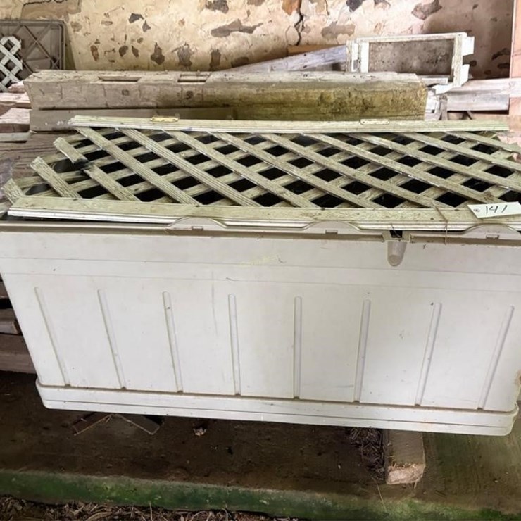Storage container for Raising Chicks