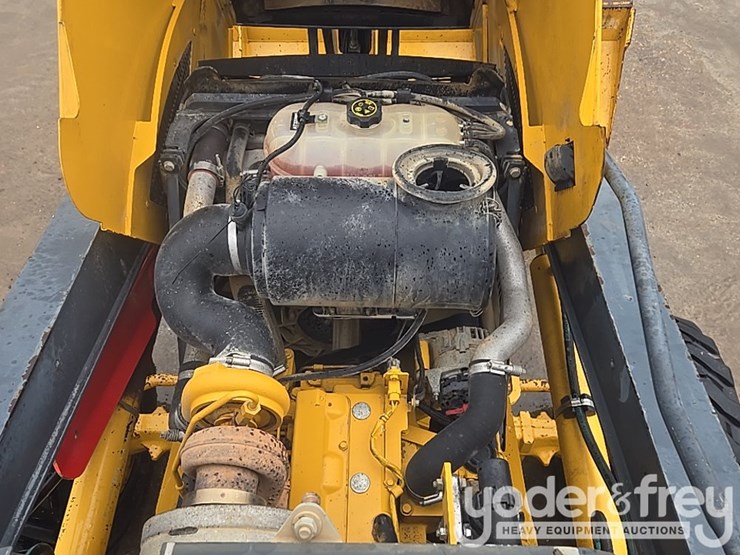 2014-deere-310k-ep-image-31