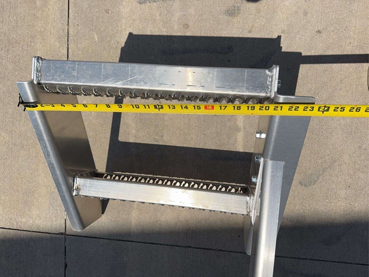 stainless-steps-w/-handrail-image-6