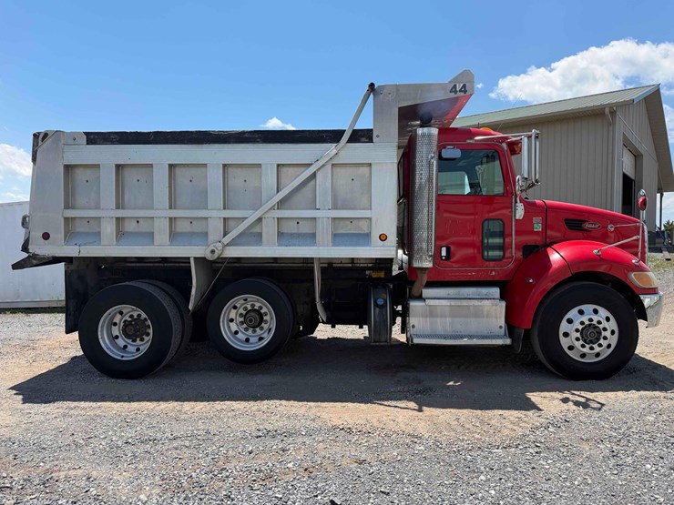 2011-peterbilt-337-image-6
