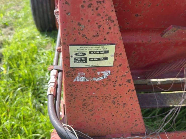 new-holland-680-image-5