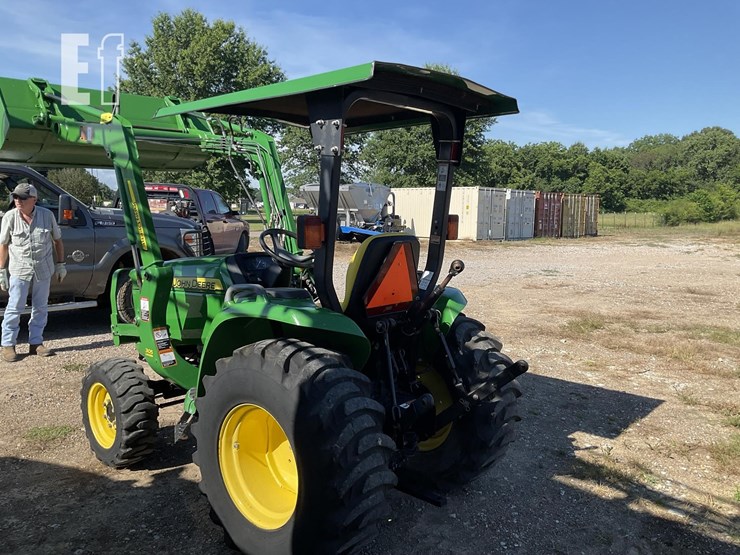 2009-john-deere-3038e-image-3