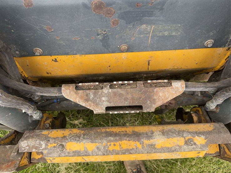 deere-318g-image-18