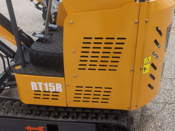 ats-mini-excavator-ats-rt15r--15hp-image-4