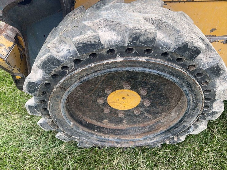 deere-318g-image-14