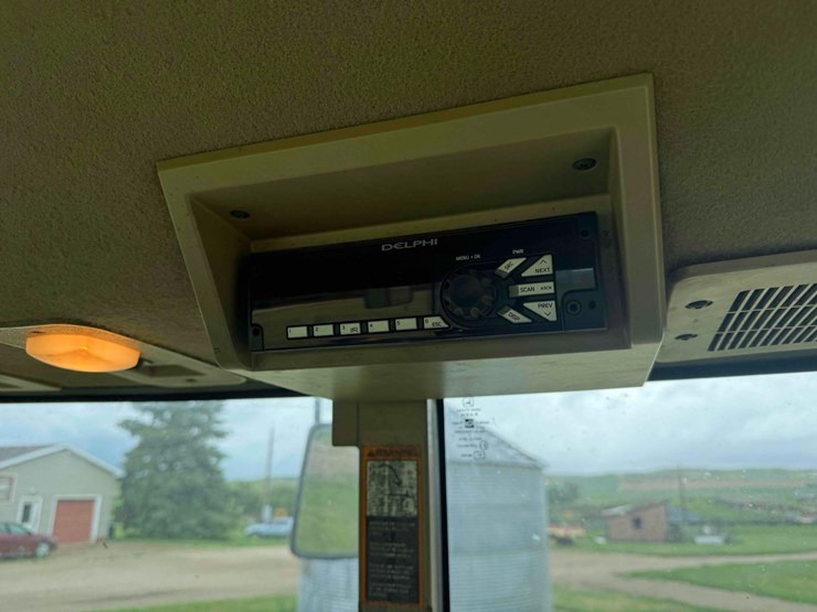 1999-john-deere-7810-image-19